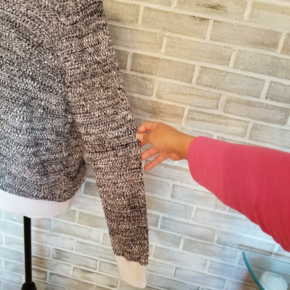 Peruna Sweater Color Black and Cream.!!. - Picture 5 of 15